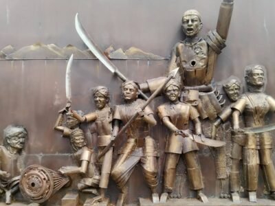 Sculpture of the Ahom rebellion as seen in Shaheedi Park, Delhi.